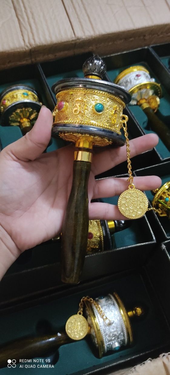 Kinh Luân cầm tay to 20cm Om Mani Padme Hum -Bánh xe Mani Kinh Luân Tây Tạng cầu bình an, tài lộc