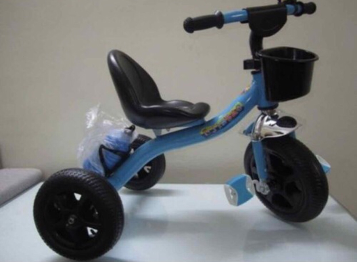 Xe đạp 3 bánh bình nước cho bé yêu