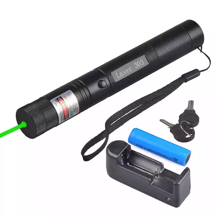 Đèn pin laser – bút trình chiếu lazer 303 ánh sáng xanh - tặng kèm pin và bộ sạc