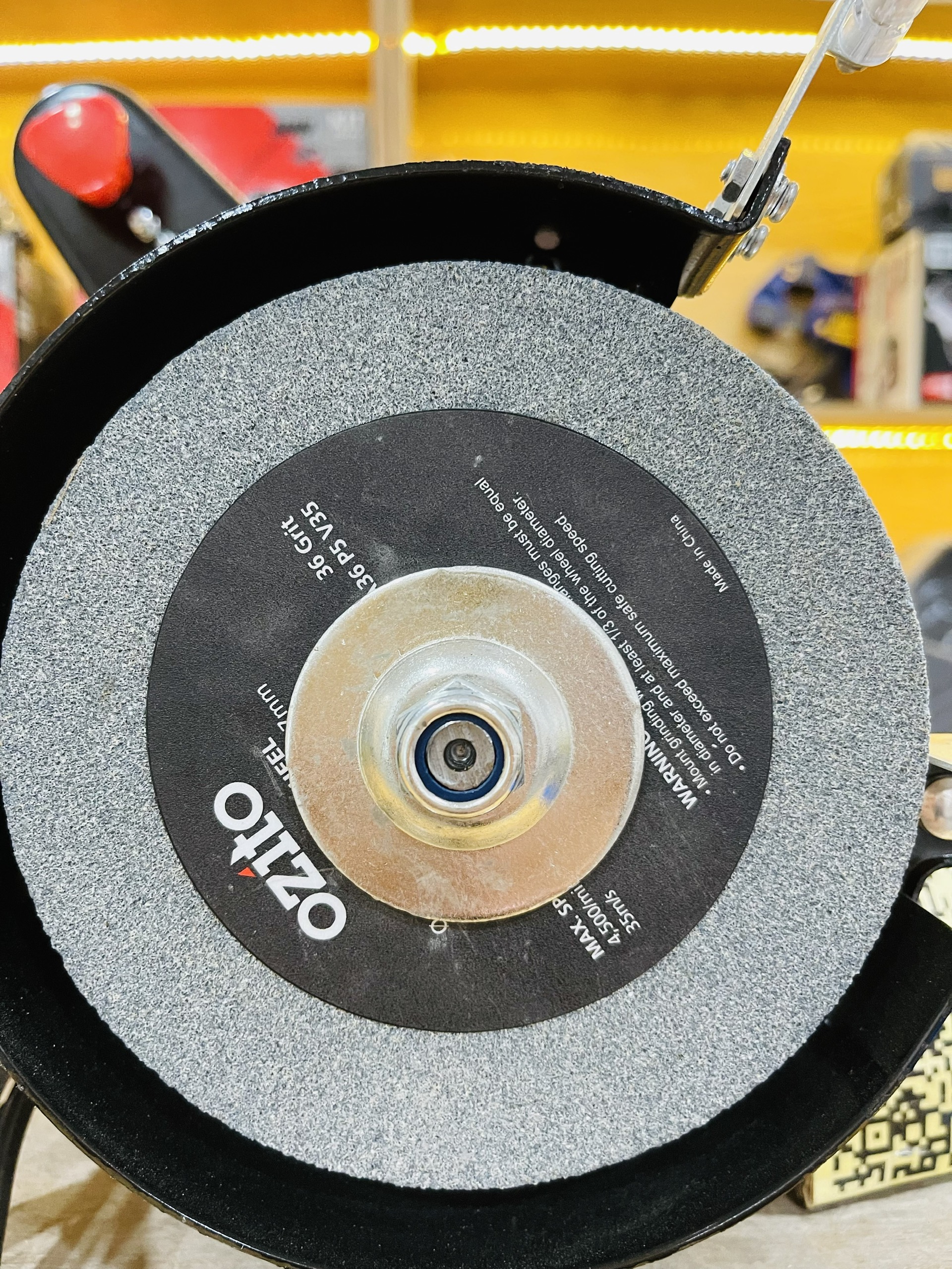 Đá mài cho máy mài ozito bgbs-240 mới 100% nhập khẩu úc
