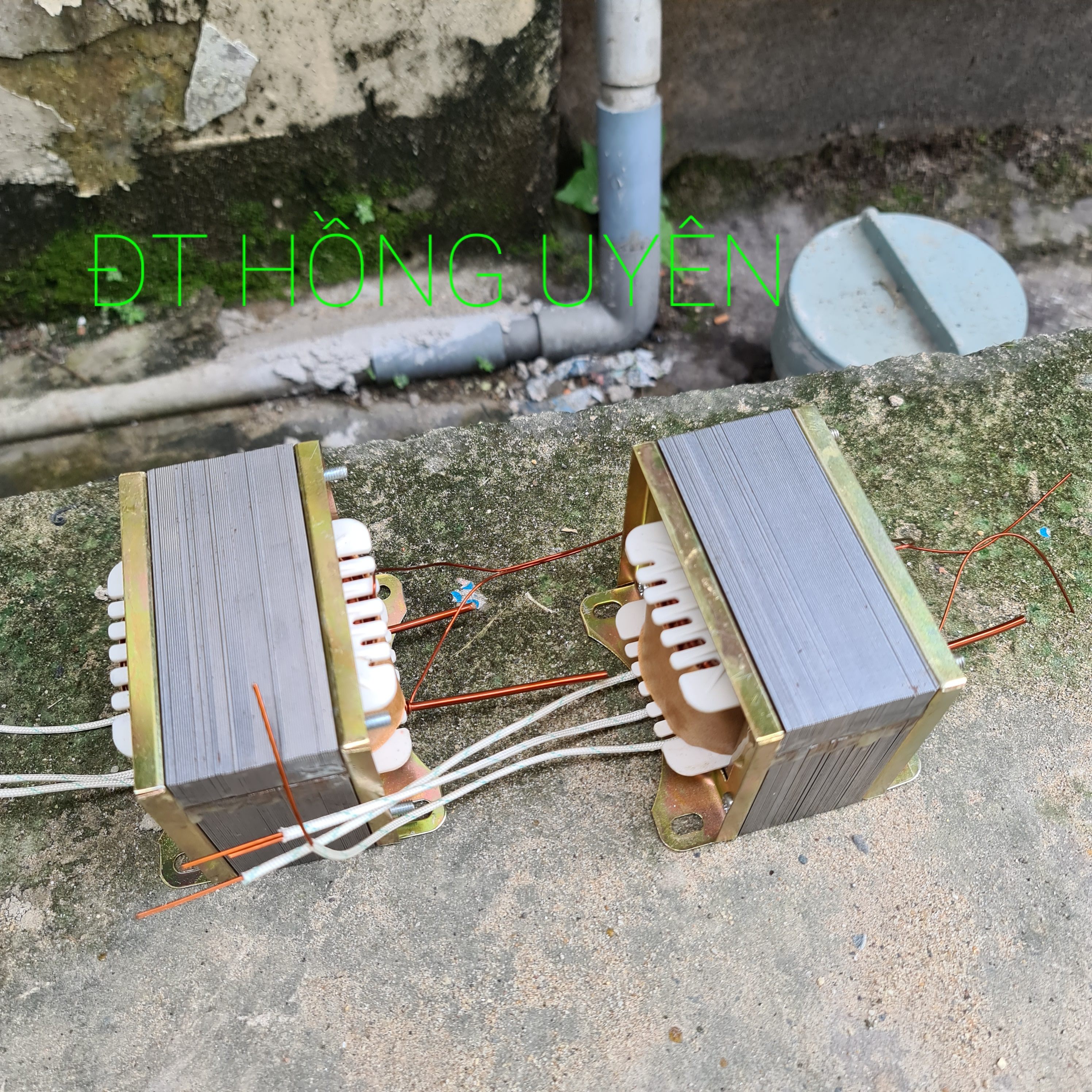 Biến áp 1 vế 30d718. (Gồm 1 biến áp 30D718 + Điện trở + biến trở). Có sơ đồ và điện trở đấu nối máy kèm theo