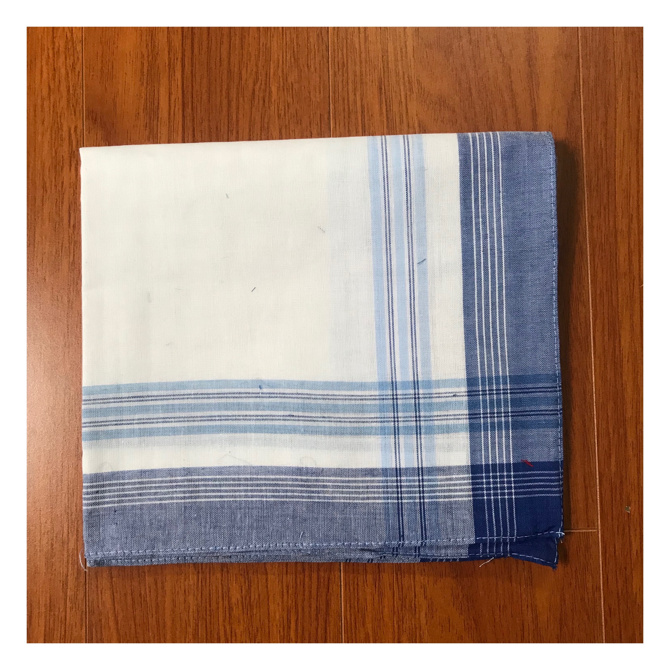 Combo 3-4 khăn mùi xoa, khăn tay gấp bỏ túi, tiện lợi, chất lượng, giá rẻ