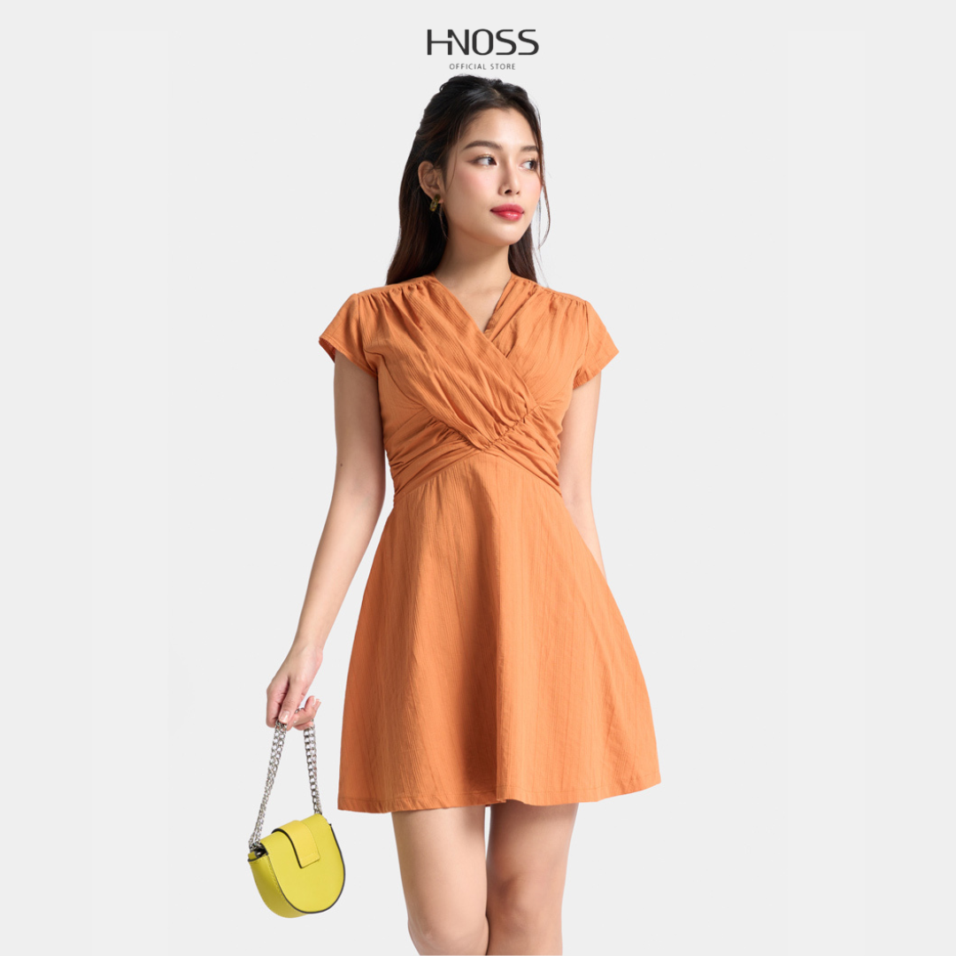Đầm ngắn nữ thời trang hnoss xếp li chéo hndlu069