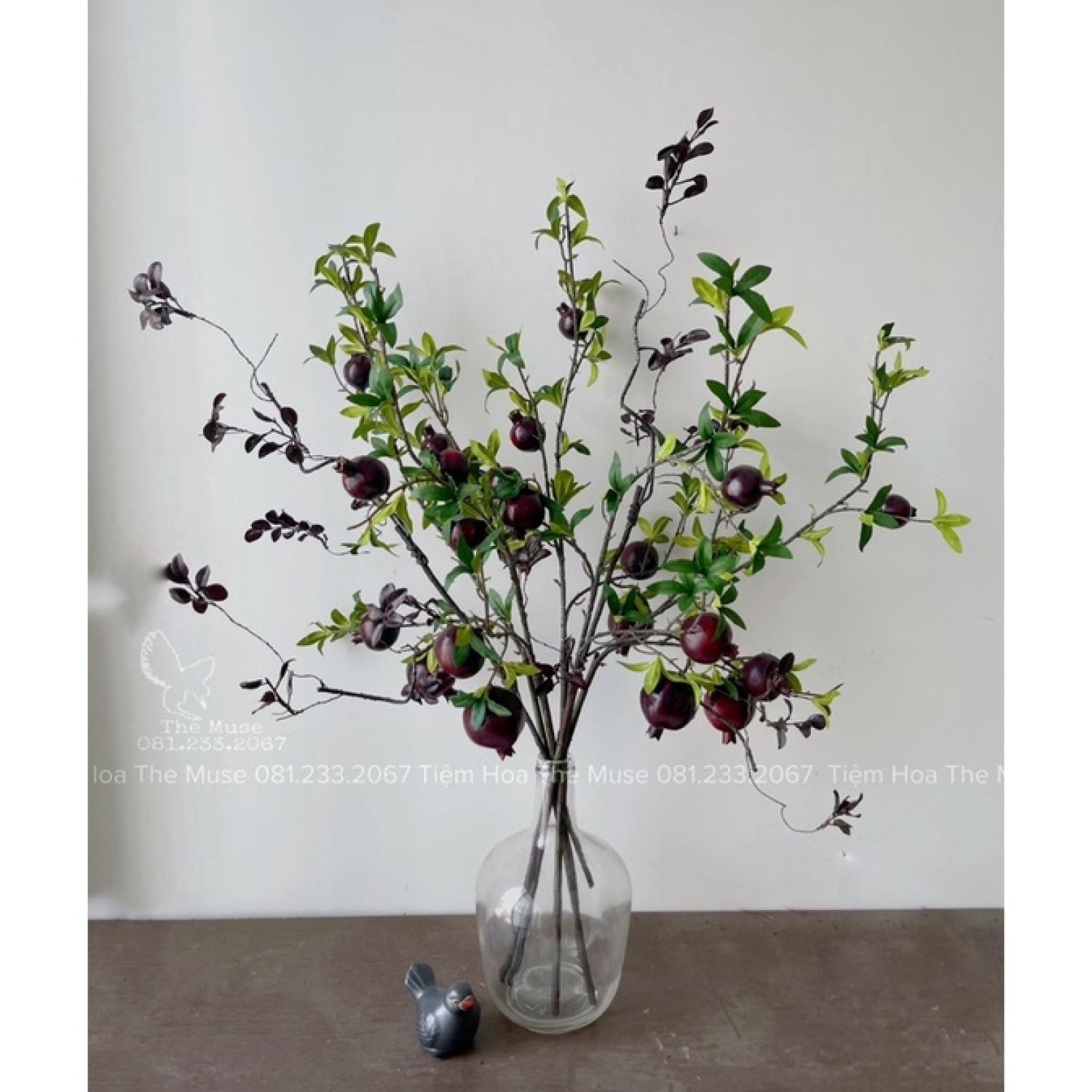 Cành lựu - đỏ mận tím - decor phong cách wabi sabi