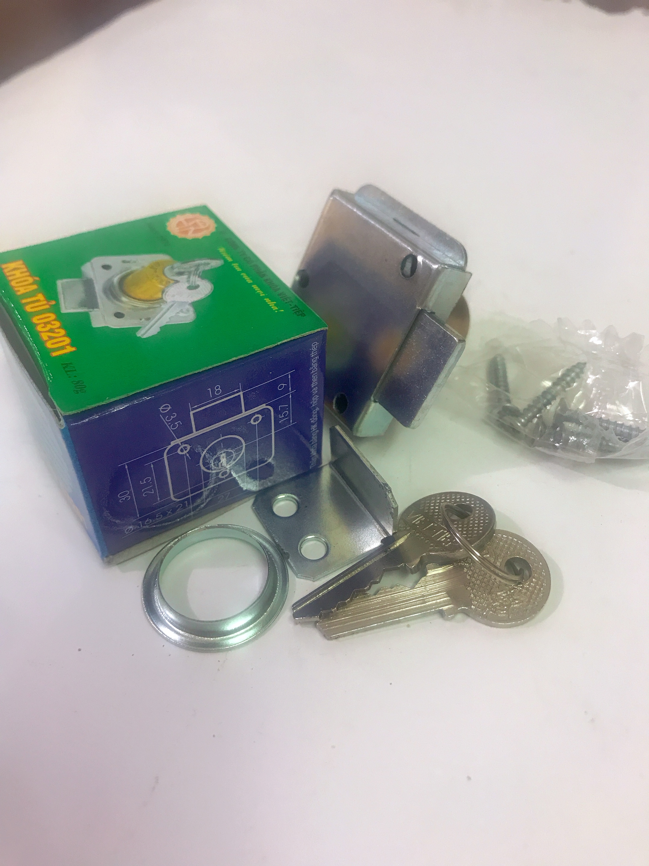 Khóa tủ việt - tiệp