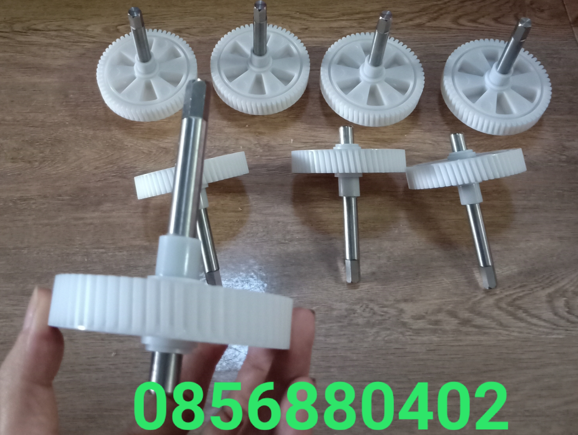 Linh kiện trục bánh răng máy ép chậm savtm je07 chiều dài 10.3cm