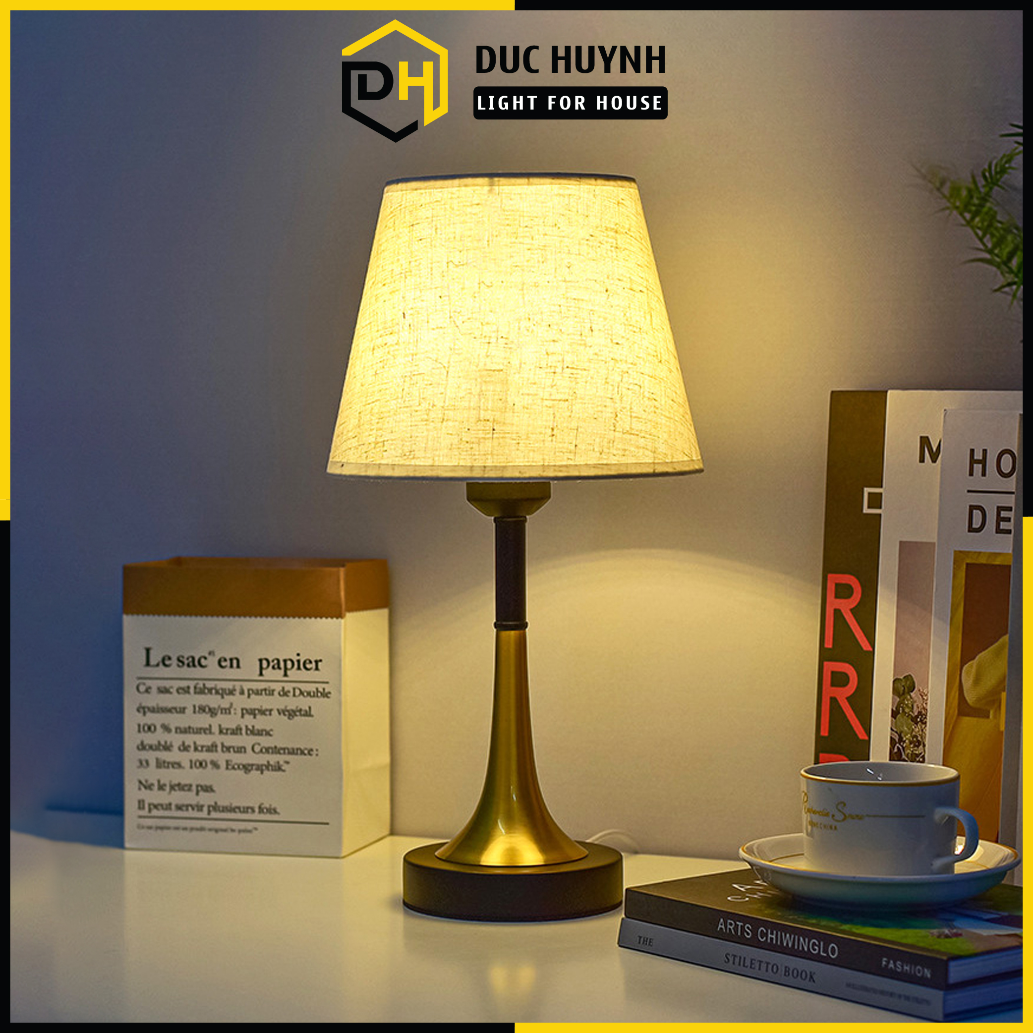 Đèn ngủ để bàn thân đứng mạ màu đồng chao vải gai dầu DN087