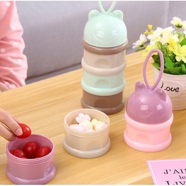 Hộp chia sữa chia thức ăn 3 ngăn tiện dụng cho bé
