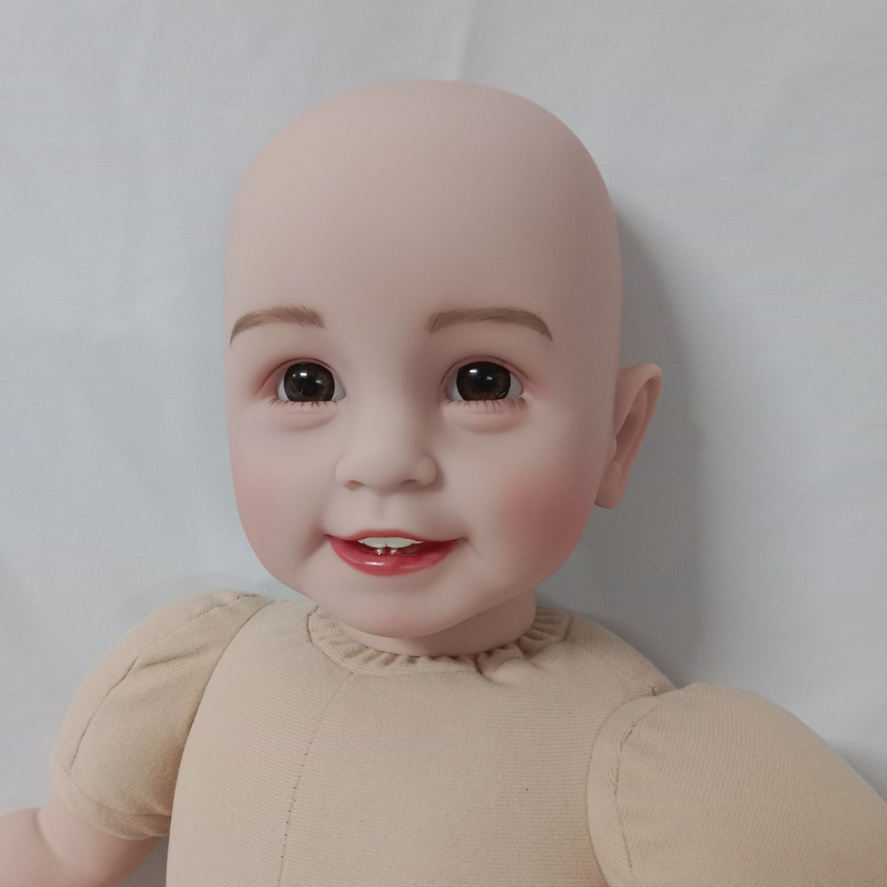 Búp Bê Tái Sinh Thân Gòn Mềm Mại Mắt Tít 6 Răng  Trọc NPK 55 cm = 22 inch Reborn Silicon Vinyl Doll PVN4928