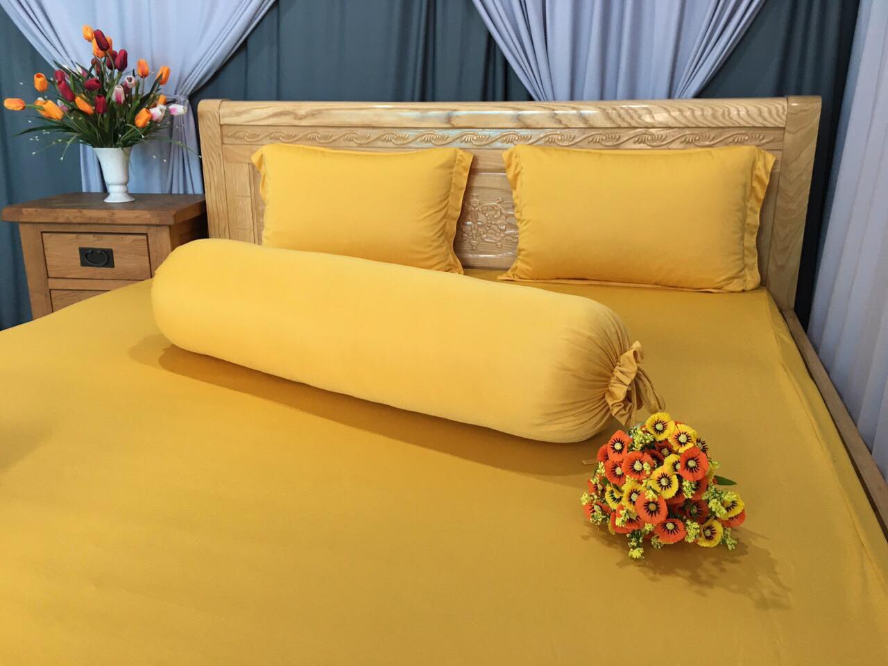Bộ drap thun hàn màu vàng  (1 ga, 2 áo nằm ,1 áo ôm)