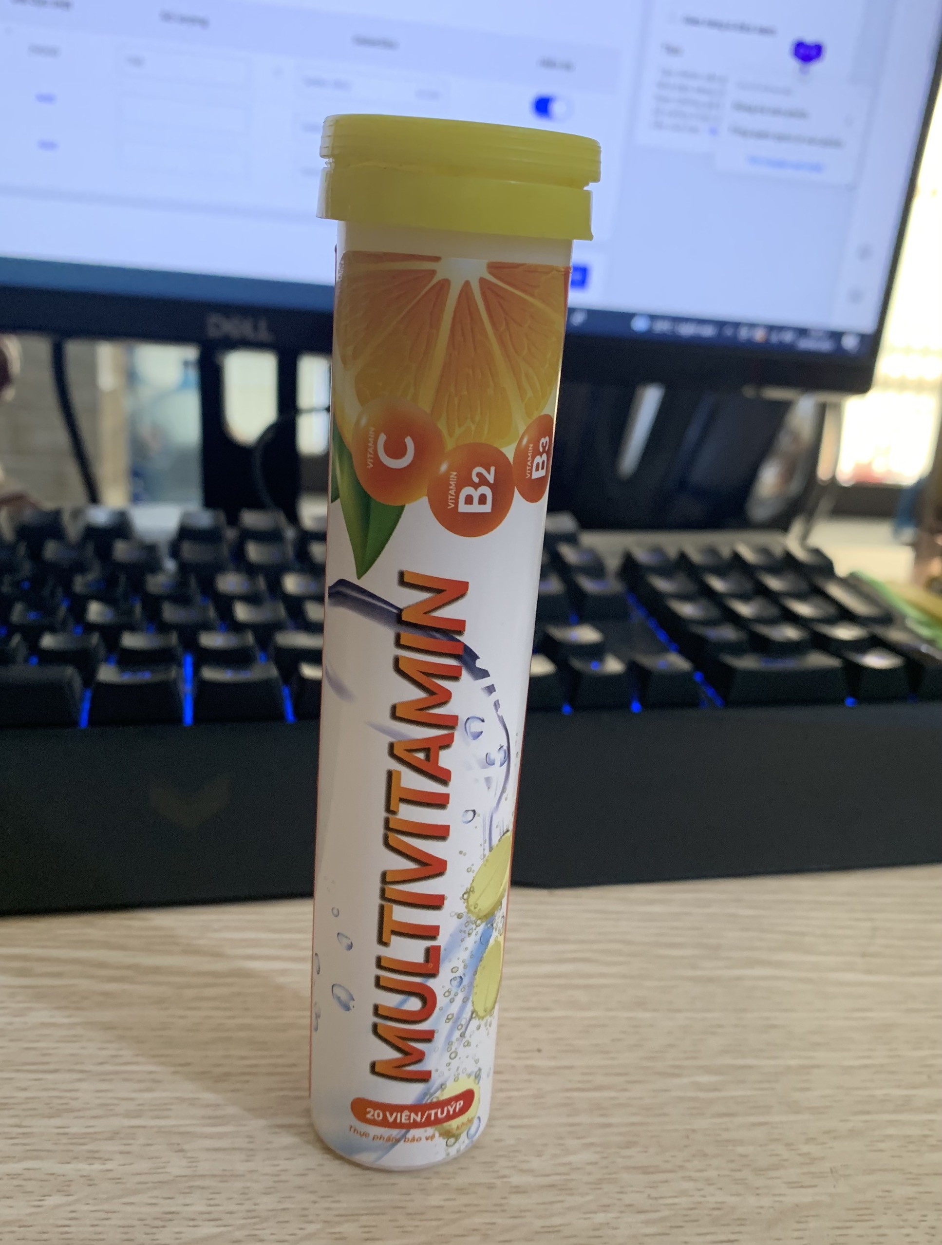 Sủi Multivitamin C (loại lớn viên 4g)