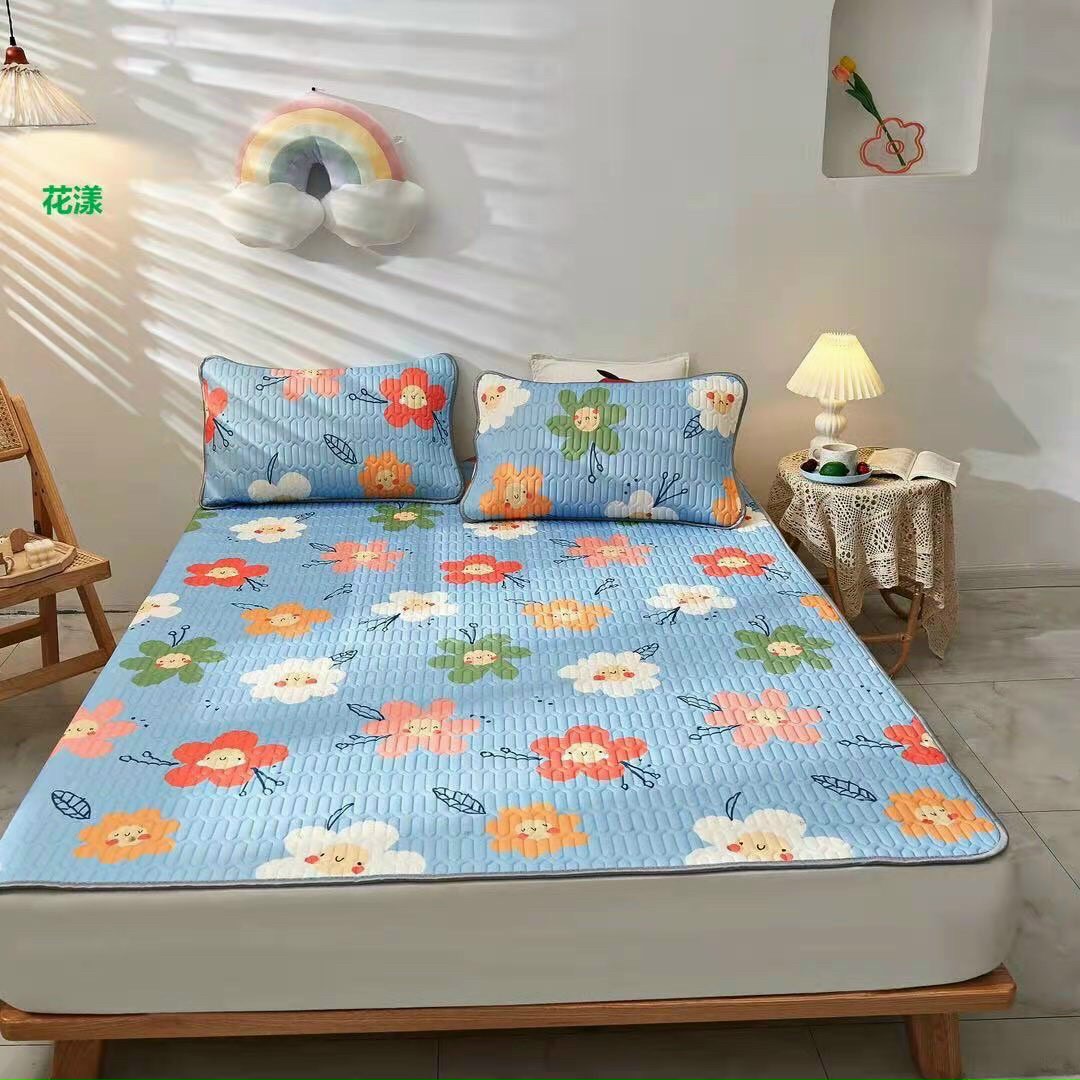 Chiếu điều hòa cao su non 1m8 x2m mẫu hoa cúc xanh tặng kèm 2 vỏ áo gối