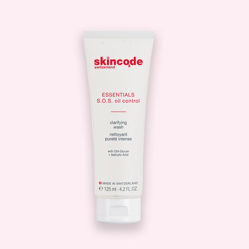 Sữa rửa mặt kiềm dầu skincode essentials s.o.s oil control clarifying wash 125ml - ms 1700