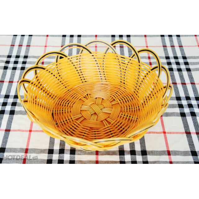 Giỏ nhựa giả mây