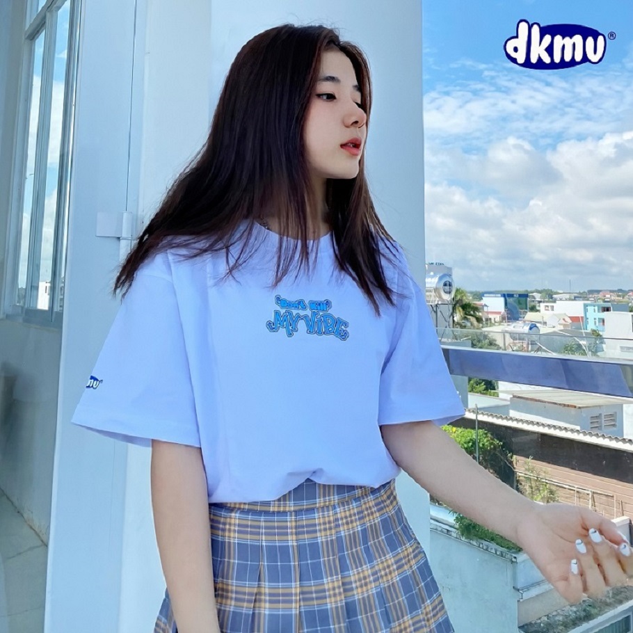 Áo thun nữ form rộng local brand màu trắng DKMV Tee Surfing - White | K02-T5