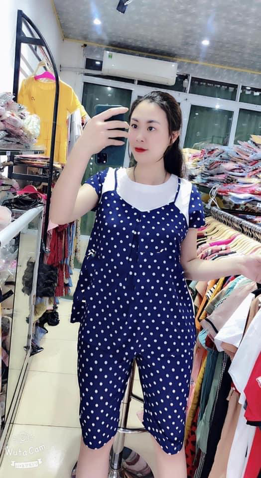 Quần áo sau sinh cho con bú