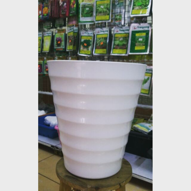 Combo 10 chậu nhựa tròn xoắn gân bé trồng hoa đường kính 25cm x cao 30cm0