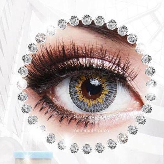 [HCM]lens xám giản to - sử dụng 1 năm tặng kèm khây đựng