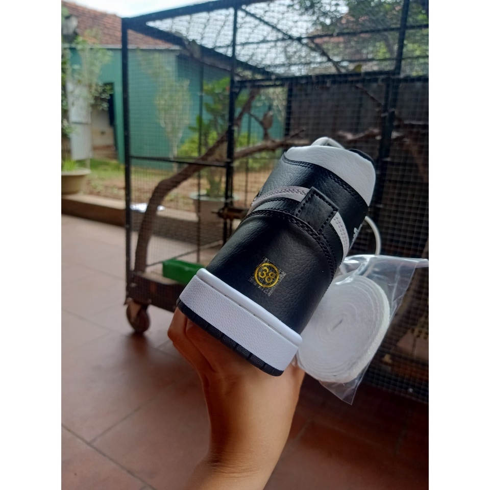 Giày Thể Thao Jordan⚡️Siêu Rẻ⚡️ cao cổ Đen Trắng