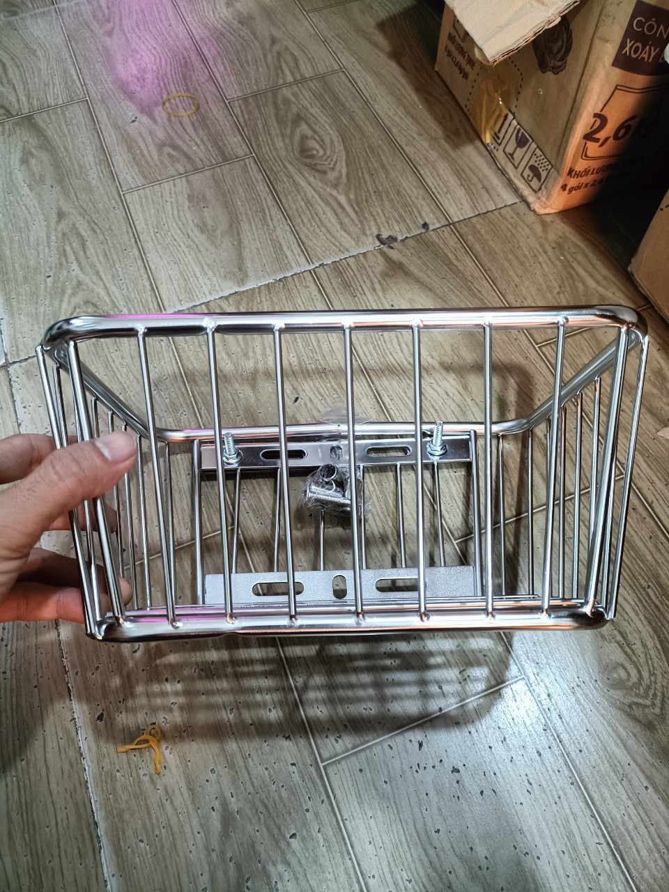 Rổ trước inox cho xe Dream, Wave mẫu 2024