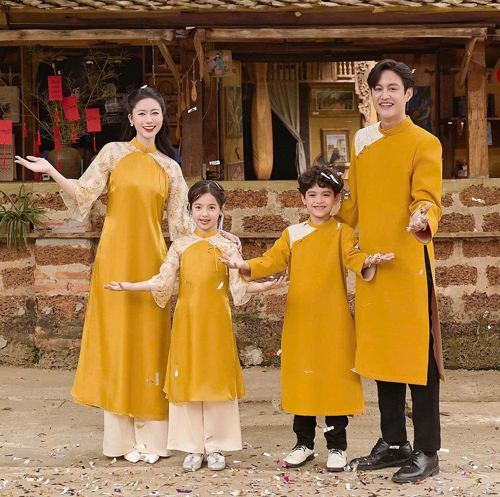 Áo Dài Tết Gia Đình Màu Vàng H&H Áo Dài Cách Tân Áo Dài Truyền Thống Phối Tay Trắng May Sẵn Kèm Quần Lụa Cho Mẹ Và Bé Gái Màu Sắc Tươi Trẻ Chất Liệu Tuyết Mưa Cao Cấp
