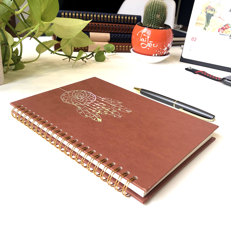 Sổ tay lò xo - A5 Vintage - Ép nhũ chuông gió đổi màu