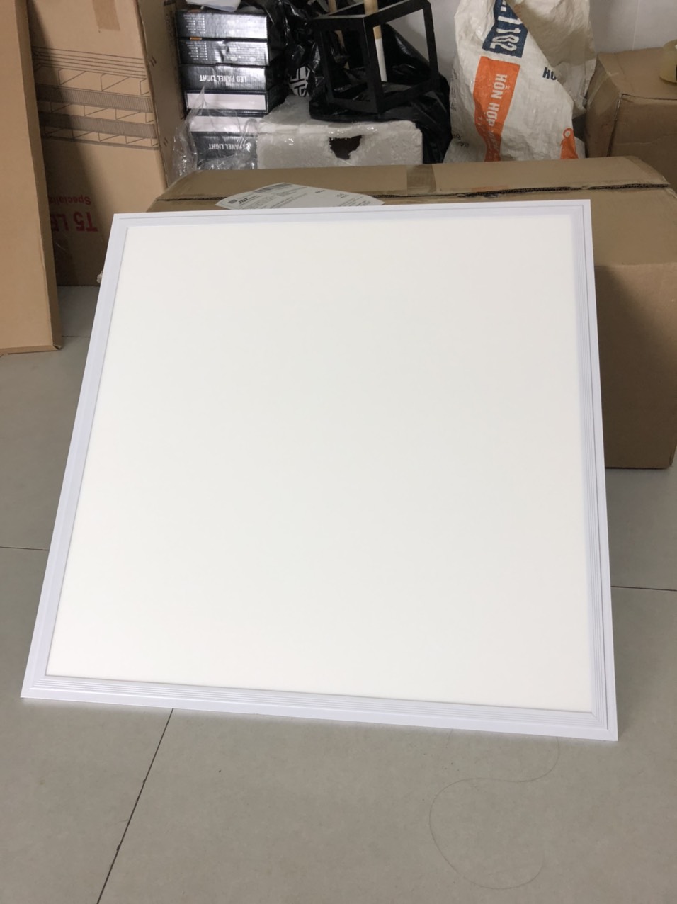 Đèn LED panel 600×600 mm MỎNG loại tốt, Bảo hành 2 năm