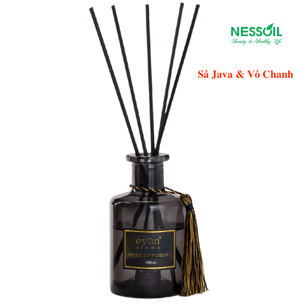 Bộ tinh dầu thơm phòng hương sả Java & Vỏ Chanh 180 ml gồm 1 chai tinh dầu 180 ml + 1 bộ que sợi khuếch tán tinh dầu màu đen