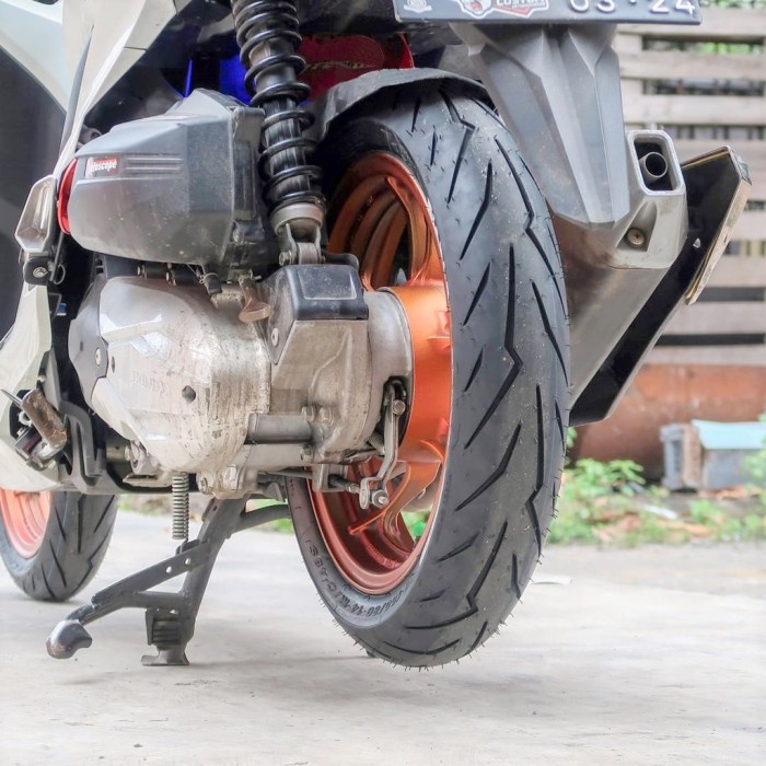 [HCM]Cặp vỏ lốp xe Pirelli Diablo Rosso Sport cho tay ga: Vario Airblade Vision Click...  80/90-14 và 90/90-14 vỏ ko ruột - giá 1 cặp