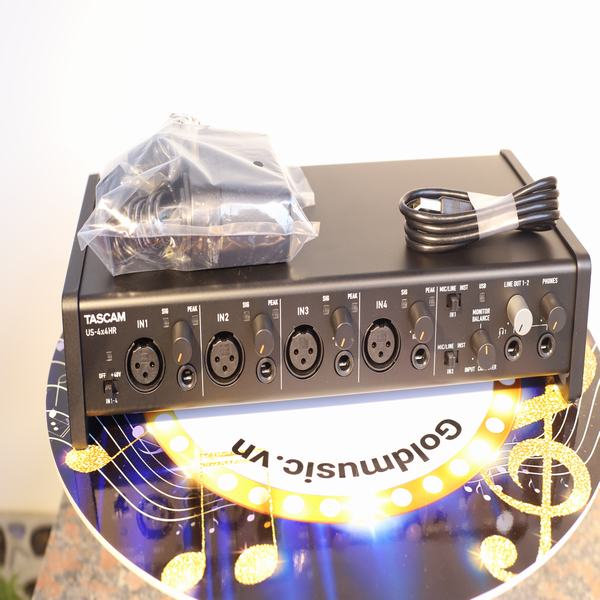 Soundcard thu âm tascam us 4x4
