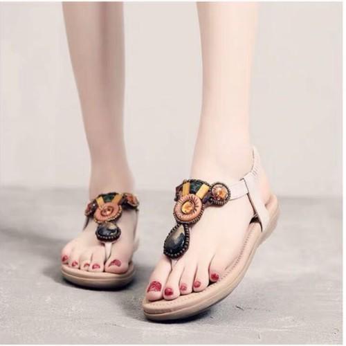 Giày sandal đế bệt đính ngọc