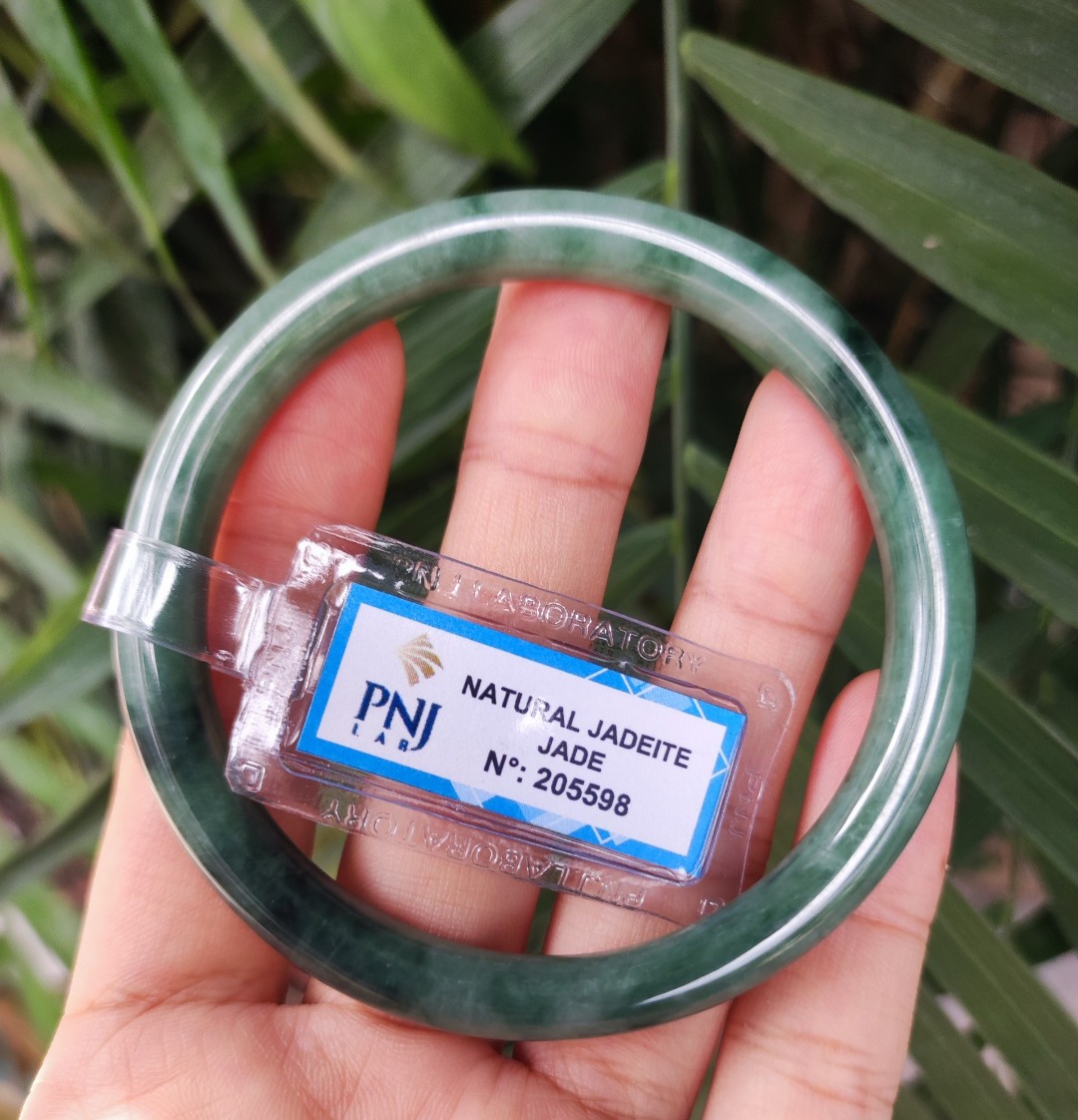 [HCM]Siêu phẩm lam ngọc thiên nhiên size 56mm, vân ngọc bóng đẹp, cực kỳ sang trọng trên tay nữ nhân, đã kiểm định PNJ, ảnh thực tế (giá tót) - xưởng buôn đá phong thủy Huỳnh Đào