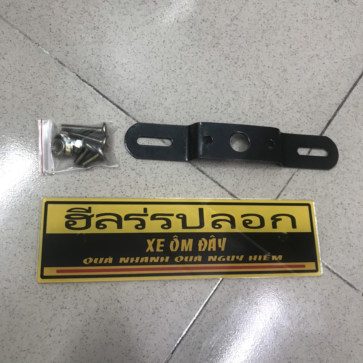 [HCM]Bảng tên thái xe dream xe ôm đâysiriusexciter winnerwavesatriaraidersonicairbladevariogarb...hàng cực tốt giá cực rẻ đừng chần chờ gì nữa mua ngay xài liền đi nào !