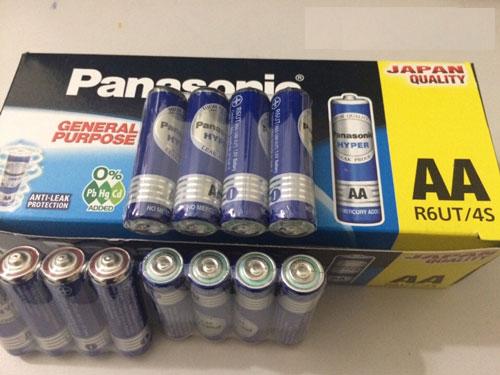 [Màu xanh] 32 viên Pin tiểu 2A Panasonic. 1 vỉ 4 viên. 8 vỉ 32 viên pin.  Vi Tính Quốc Duy