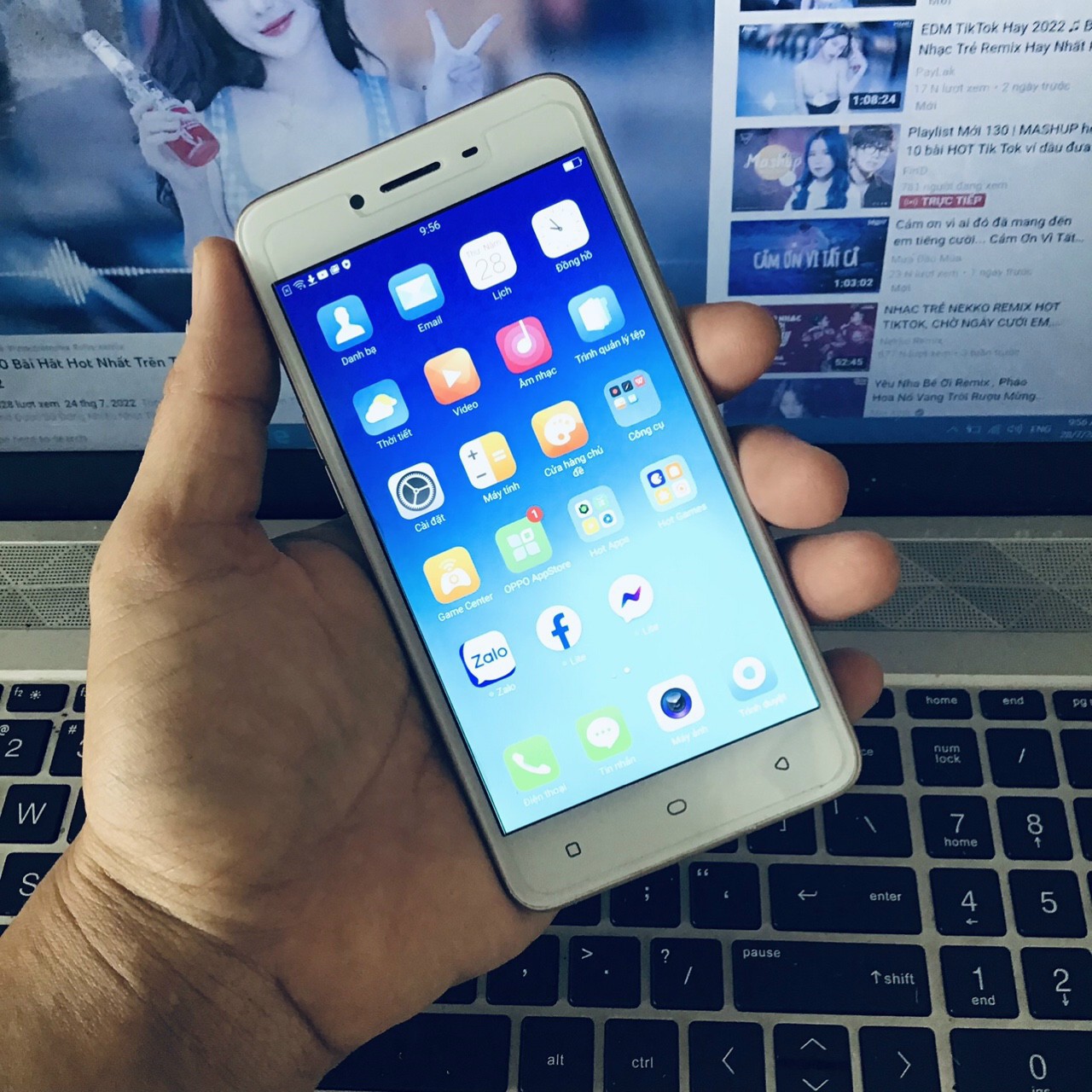 Điện thoại giá rẻ cảm ứng A37 Ram 2GB Bộ nhớ trong 16GB