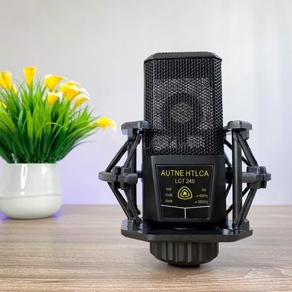 [HCM][XẢ KHO]Micro thu âm LGT - 240 Mic thu âm mic phòng thu Bộ micro thu âm karaoke livestream cực đỉnh Hát KaraokeLivestream online cực hay.micro được thiết kế với chân mic XLR mạ vàngcho độ nhạy cao.Thiết kế cổ điển sang trọng