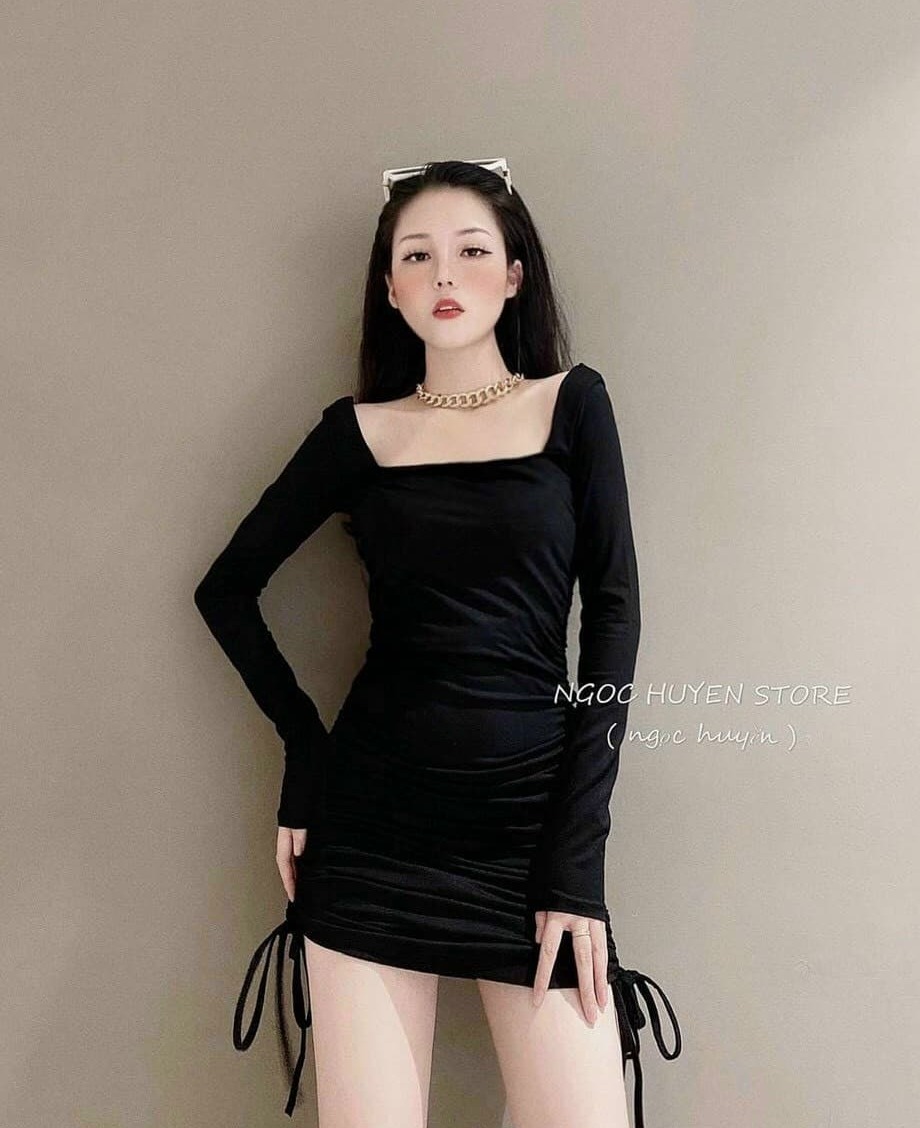 [Mới]Đầm BODY Cổ Vuông Tay Dài Xẻ Lưng Thiết Kế Tinh Tế Sự Tiệc Chất Liệu Umi SUNI