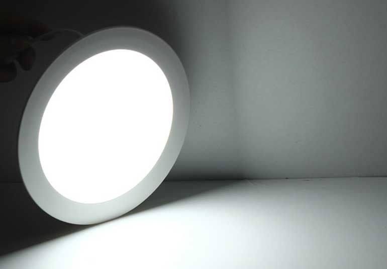 Đèn LED Downlight AT04 110/12W 3000K/4000K/6500K SS