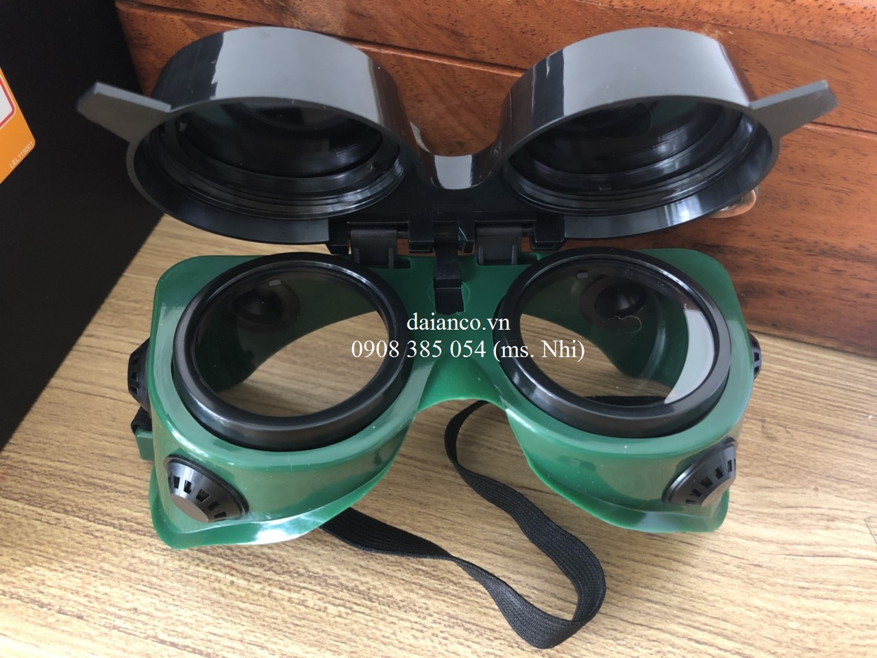 Giảm giá đặc biệt Kính thợ hàn Blue Eagle GW250 màu đen- Hình thật- Hàng Có Sẵn