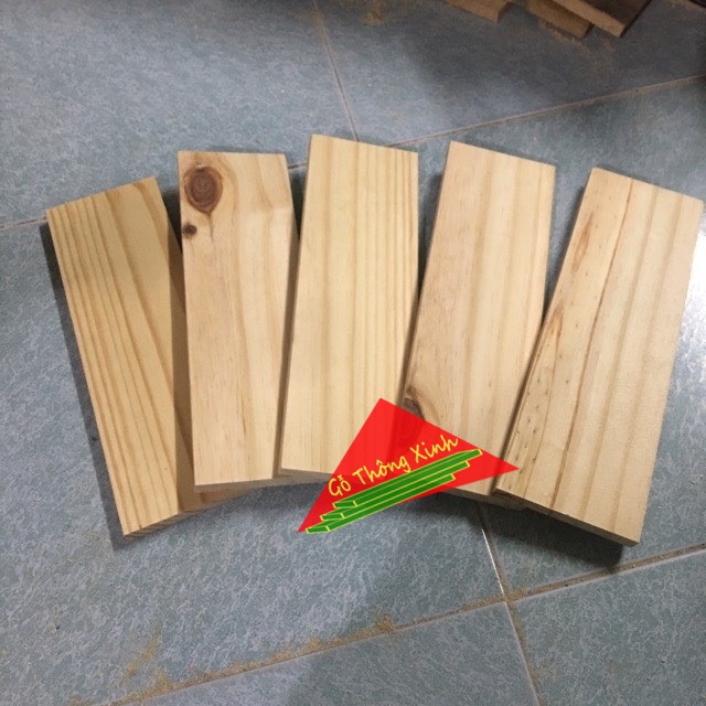 Bó 5 thanh gỗ thông đẹp dài 30cm, rộng 10cm, dày 1.5cm sử dụng ốp tường, làm kệ, trang trí