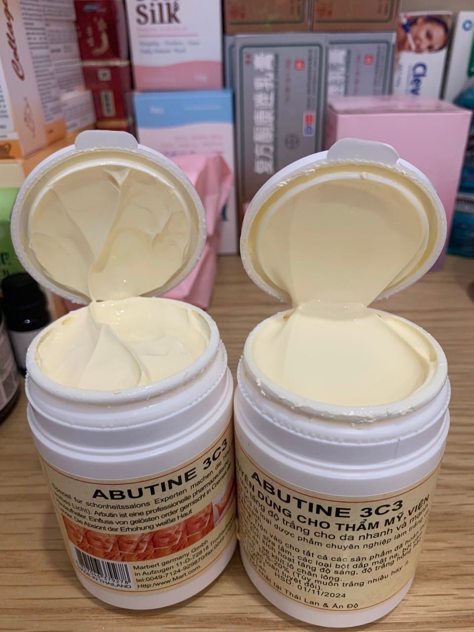 Hũ 500g kích trắng abutine 3c3 dạng kem size lớn