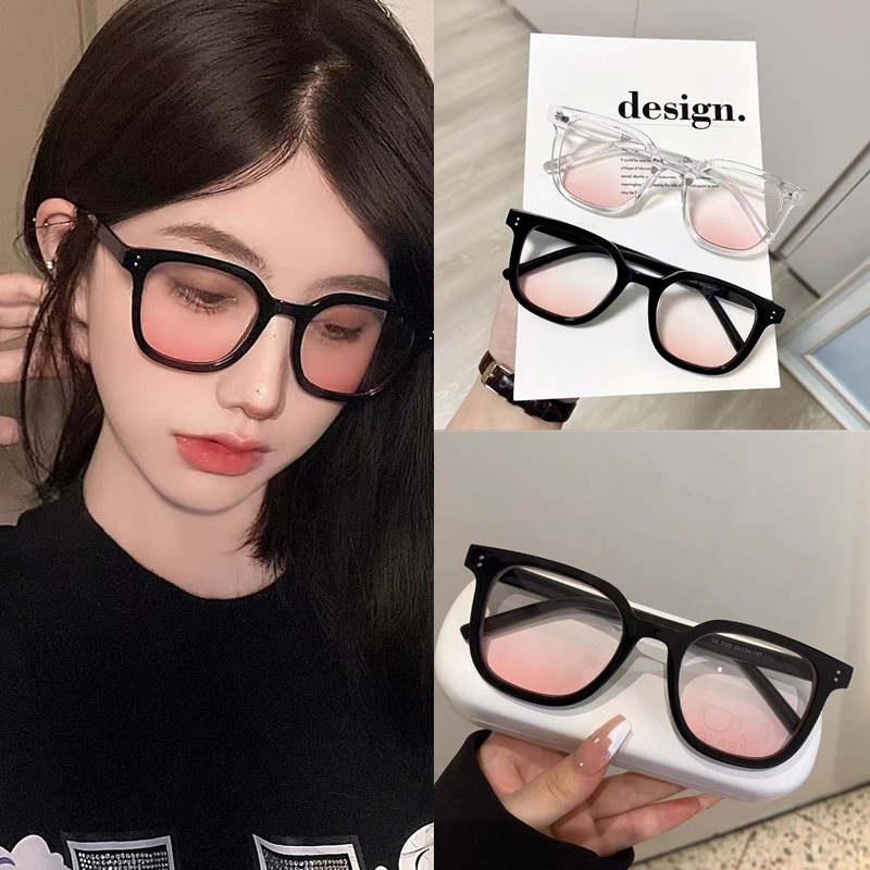 Kính nữ giả cận, hiệu ứng má hồng dễ thương