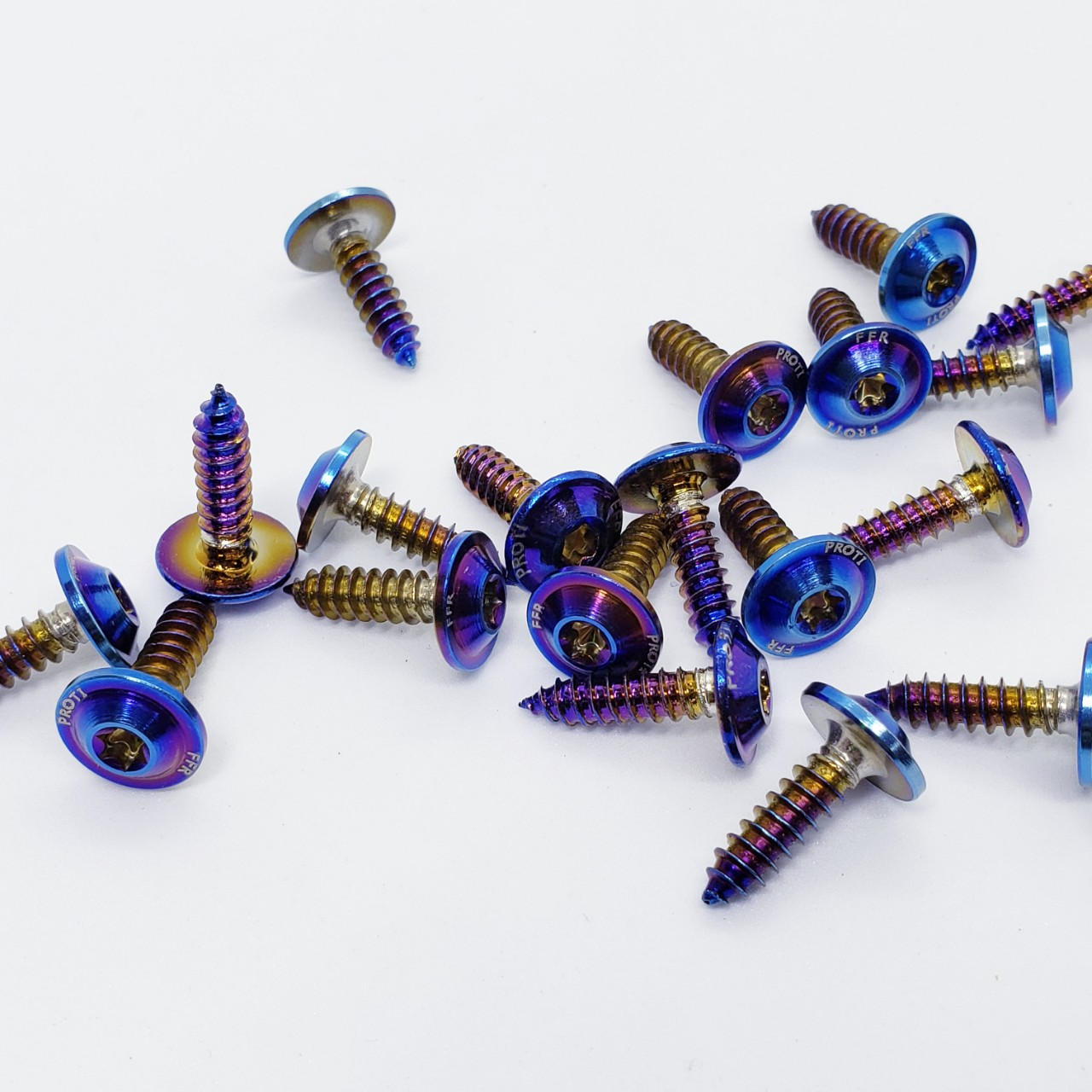 1 Ốc xì Titan, ốc proti 5li18 xoắn gắn dàn áo cho dòng xe exciter, sirius, dòng YAZ, ONE RACING