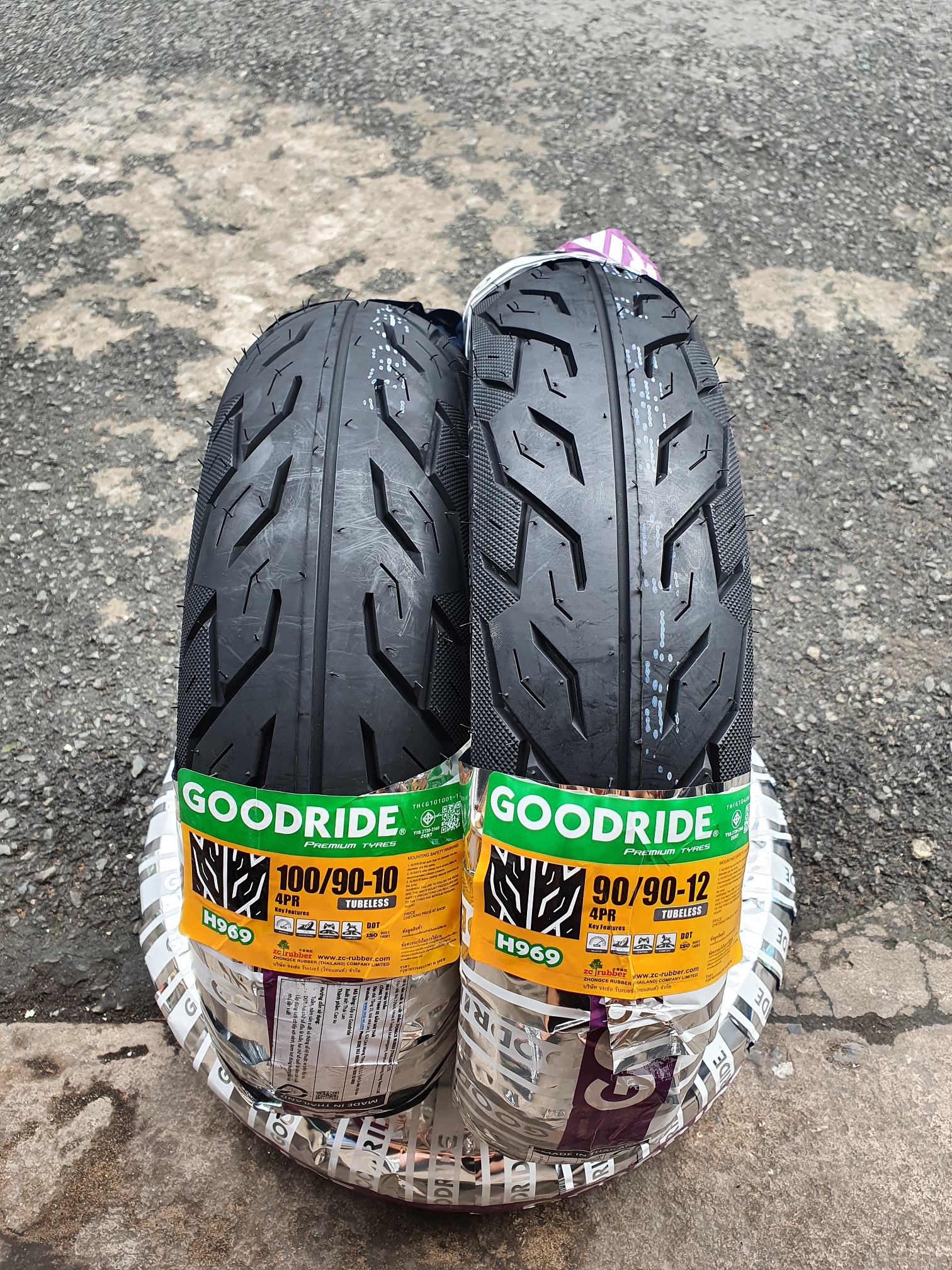 Vỏ lốp xe goodride hàng thái lan cho lead, scr, spacy, attila.... size 90/90-12 và 100/90-10, vỏ ko ruột