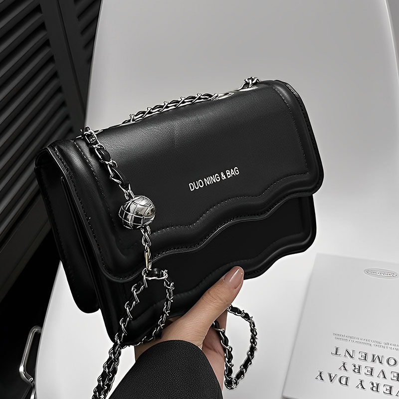 Tui đeo nữ chéo da hàn quốc mới túi xách nữ sang chảnh vuông đẹp xinh  đi tiệc thời trang dây xích cao cấp Túi Đeo Vai Họa Tiết Lượn Sóng tui xách nư giá rẻ Dưới 99K túi xách nữ quảng châu  túi xách tay đi tiệc loai hop