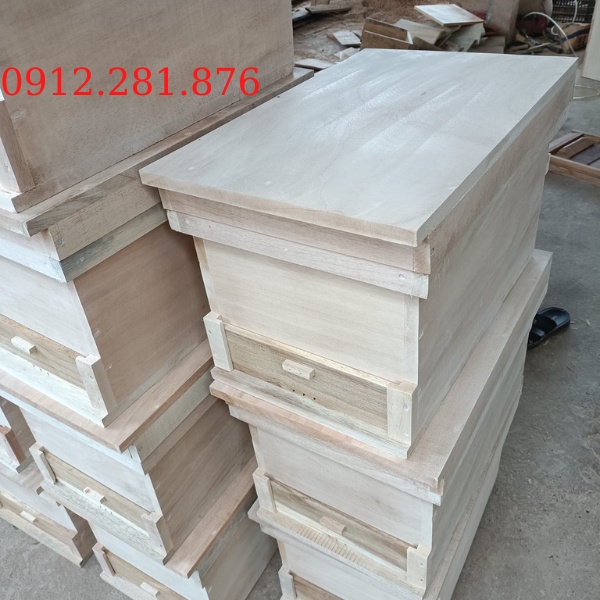 Thùng nuôi ong nội chất lượng nhất giá rẻ. lh 0912.281.876
