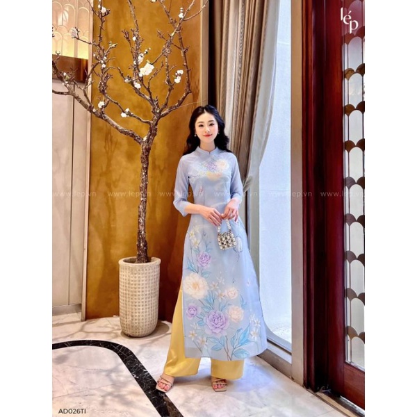 PT2 Áo dài cách tân Áo dài Tết chất liệu lụa mềm mại màu sắc tươi tắn họa tiết thêu tỉ mỉ sang chảnh