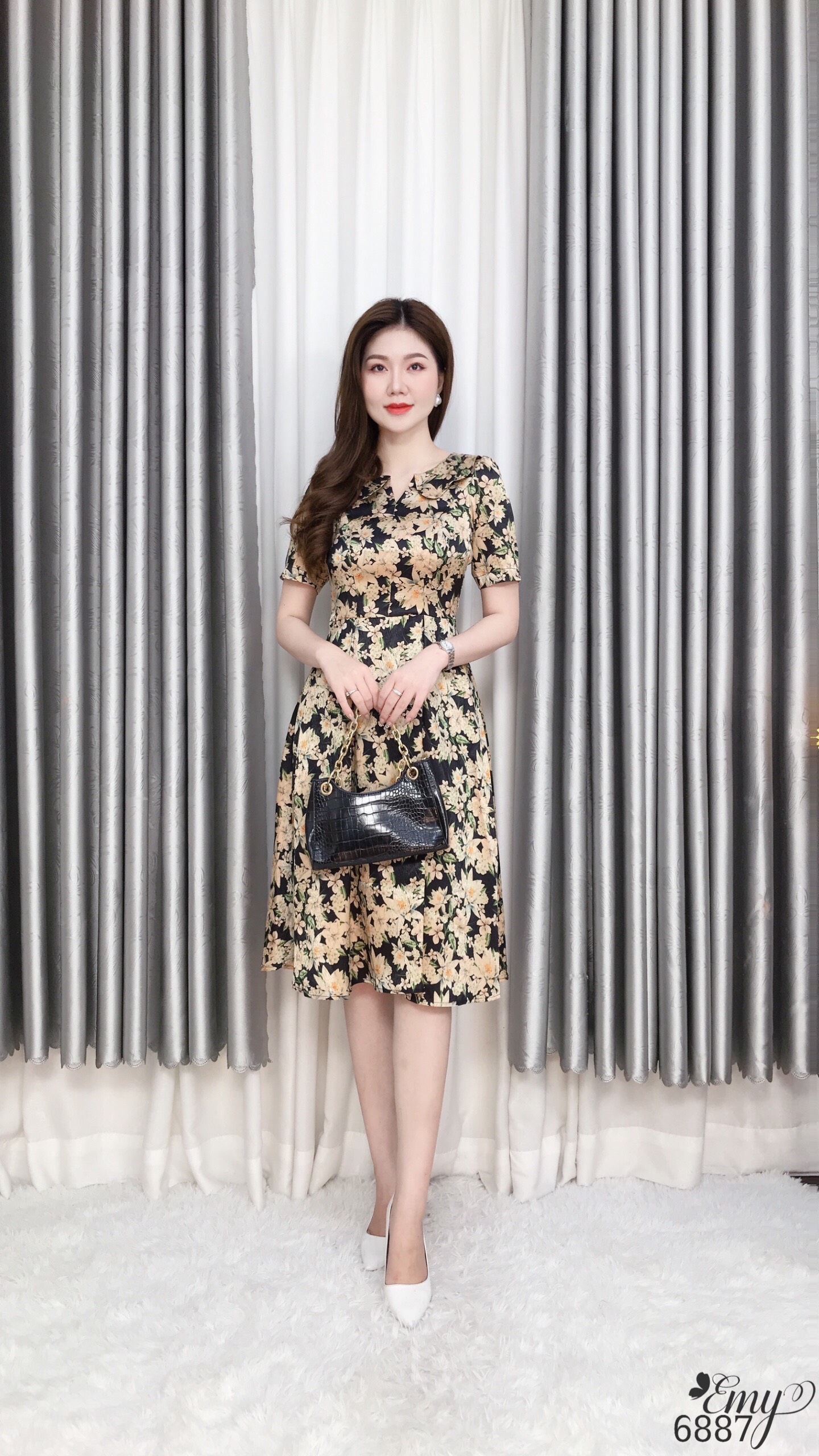Đầm emy em6887 xoè cổ tròn lá cổ bẻ