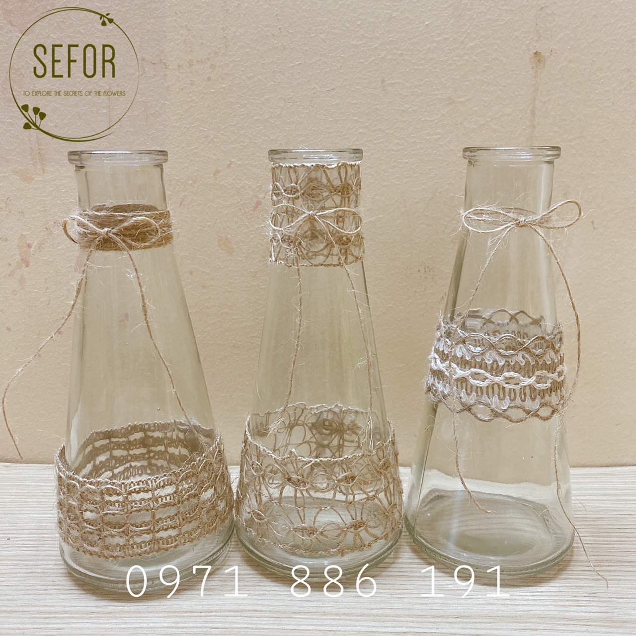 Bình thủy tinh tam giác decor phong cách Vintage, Bình thủy tinh cắm hoa