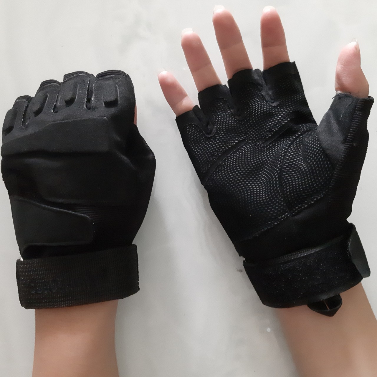 GĂNG TAY CHIẾN THUẬT BLACK EAGLE /BlackHawkHỞ NGÓN